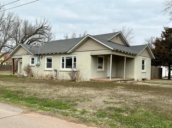 601 N Madison Ave, Elk City, OK 73644