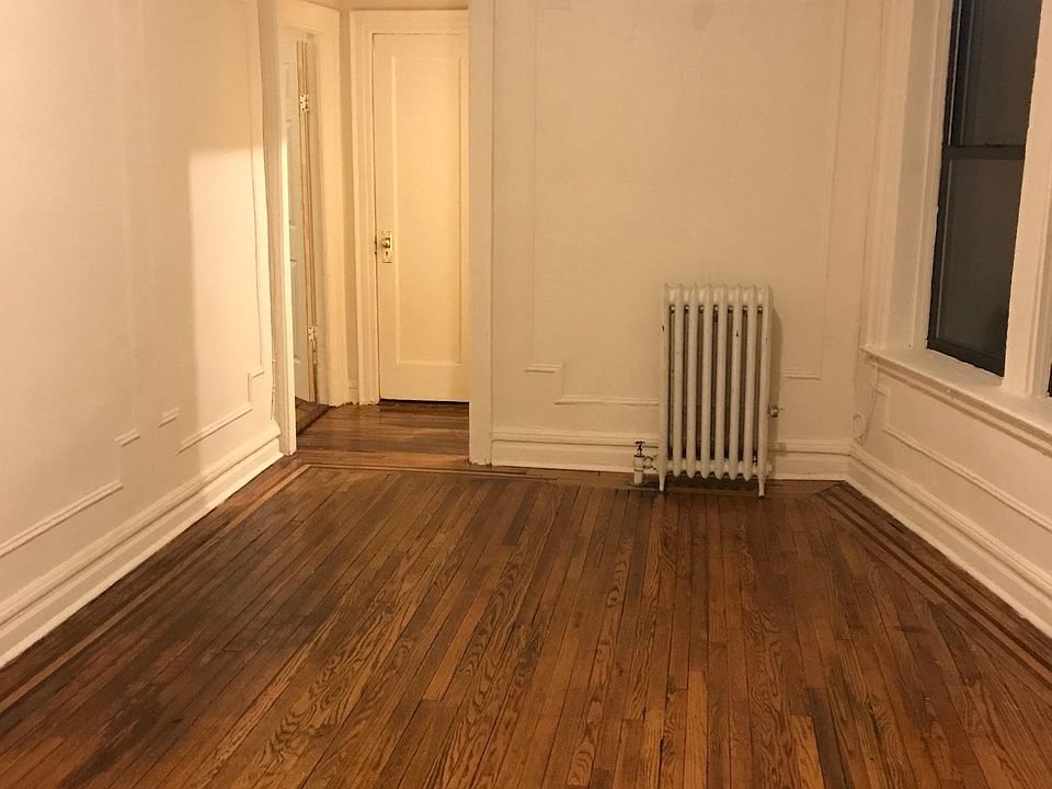 2nd image of 2350 Beaumont Ave APT 6E