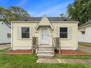 23713 Elmira St, Saint Clair Shores, MI 48082