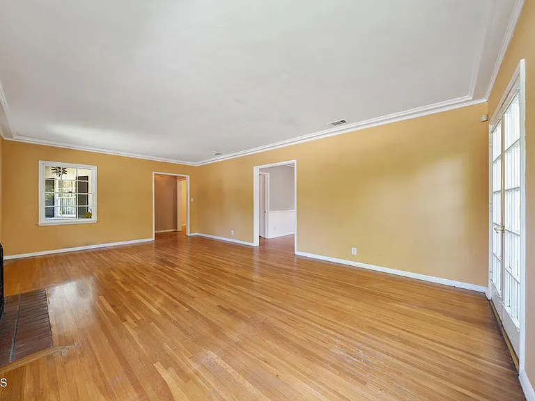 2335 Lorain Rd — Photo 23