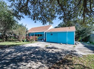 216 Steart St, Rockport, TX 78382