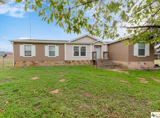 5435 Odaniel Rd, Seguin, TX 78155