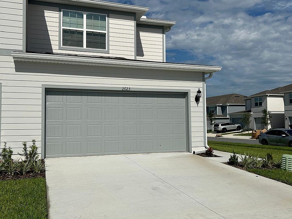 Front of the property. Corner lot with 2-cars garage