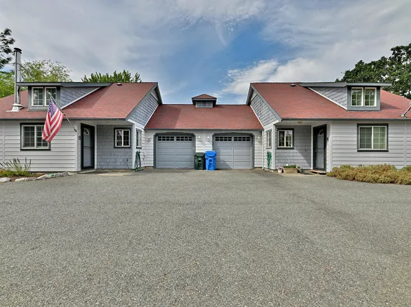 200 S Junction Ave, Cave Junction, OR 97523