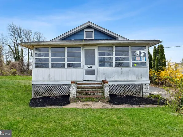 210 Harding Ave, Woodbury Heights, NJ 08097