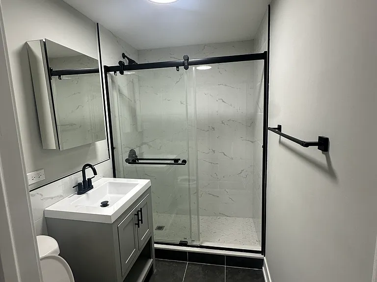 3040 W Medill Ave #3 — Photo 8