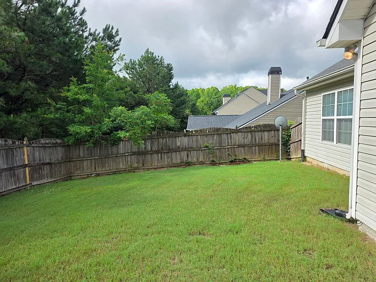233 Overlook Dr — Photo 22