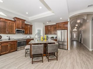 2917 NW 21st St, Fort Worth, TX 76106
