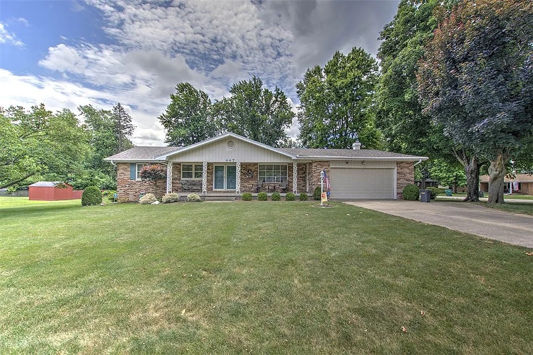447 Crestline Dr photo 1