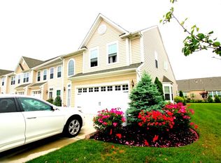 208 Seacrest Ln, Rio Grande, NJ 08242