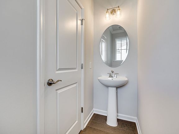 5th image of 229 Brooks Springs Dr