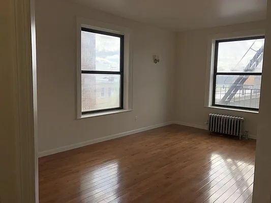 Rented by Silverstreet RE LLC | media 13