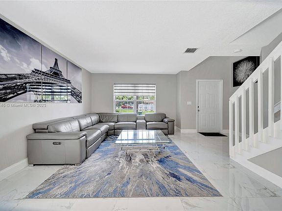3rd image of 8797 SW 214th Ln
