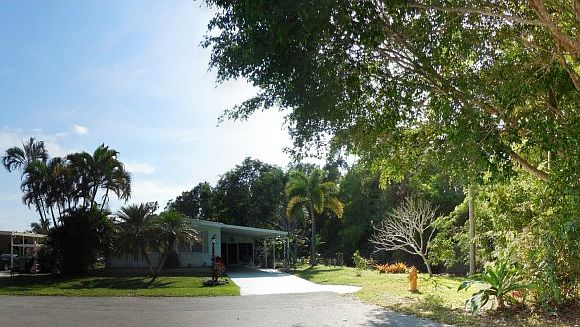 1st image of 290 Sugarloaf Ln