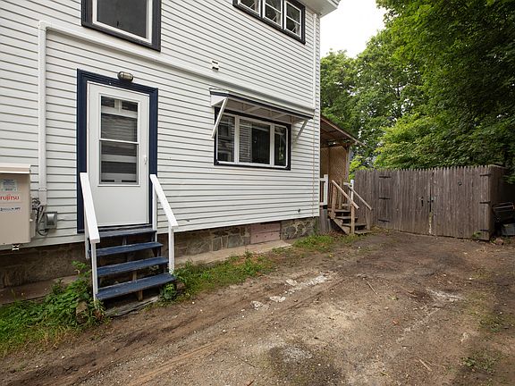 4th image of 263 Pine Street