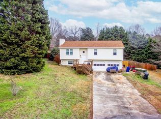 394 Graison Ln, Dallas, GA 30157