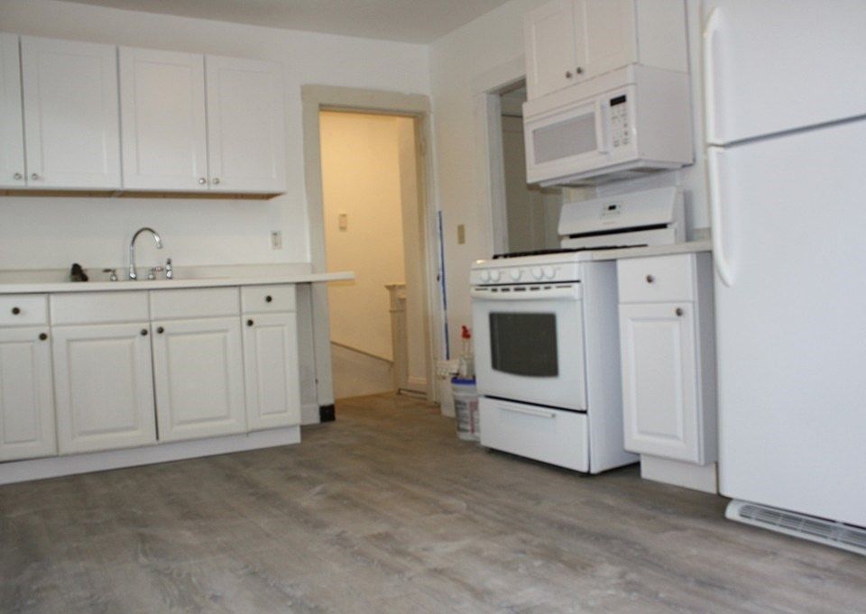 1st image of 87 Town Hill St #87