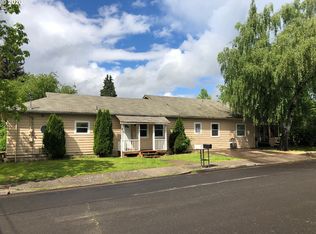 204 W J St, Springfield, OR 97477