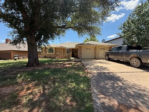 4717 Beall Blvd Photo 1