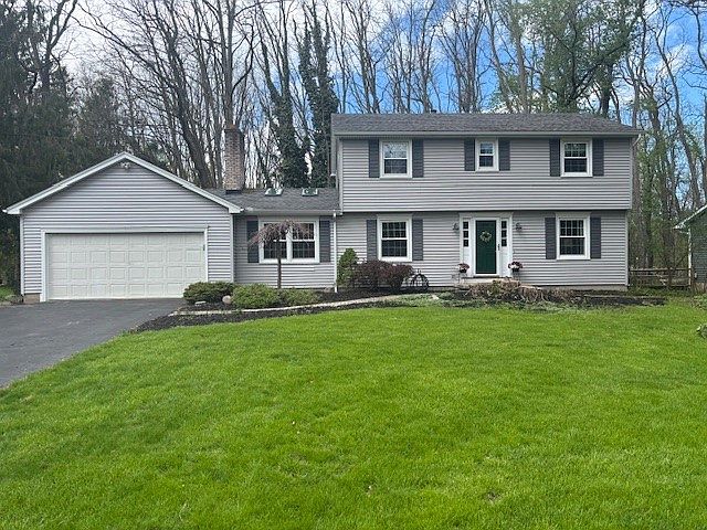 1st image of 11 Shadowmoor Dr