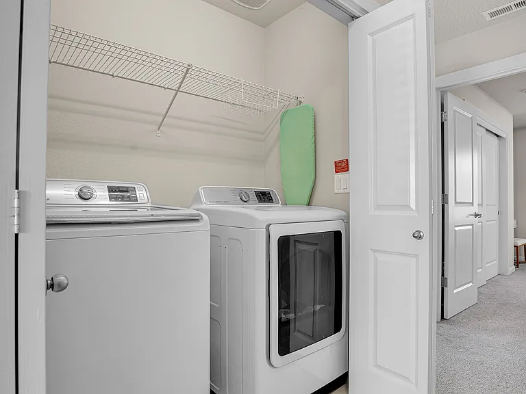 7802 NE Heiser St — Photo 25