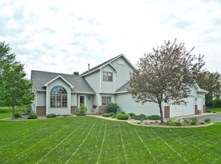 5831 Bayberry Dr, White Bear Township, MN 55110