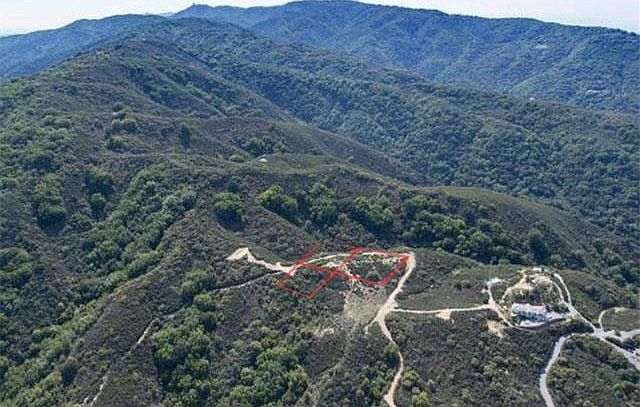 1st image of Blackberry Hill Rd