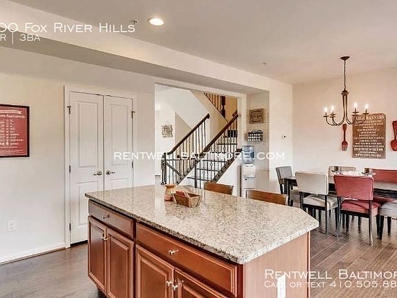 3rd image of 500 Fox River Hills Way