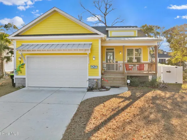 3005 E Yacht Drive, Oak Island, NC 28465