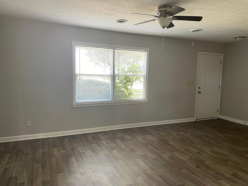 229 Baker St Monroe GA Zillow