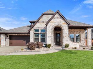 137 Fireberry Dr, Glenn Heights, TX 75154