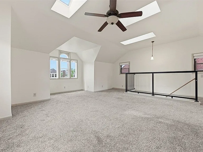 315 S Evaline St #2 — Photo 11