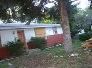 614 N County St, Waukegan, IL 60085