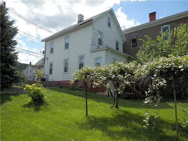 1st image of 19-21 Conklin Ave