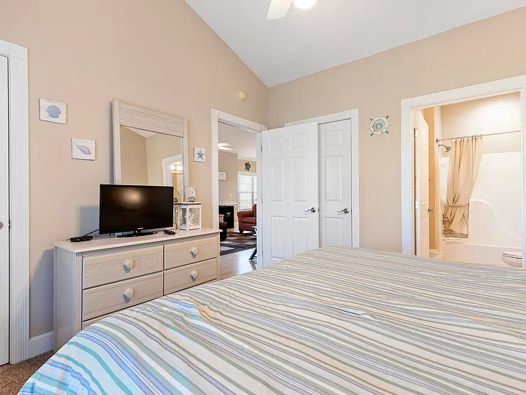 4843 Carnation Cir #305 — Photo 10