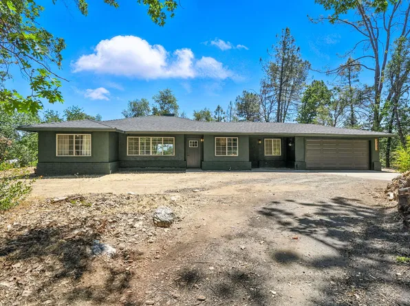 2203 Montana Ave, Shasta Lake, CA 96019