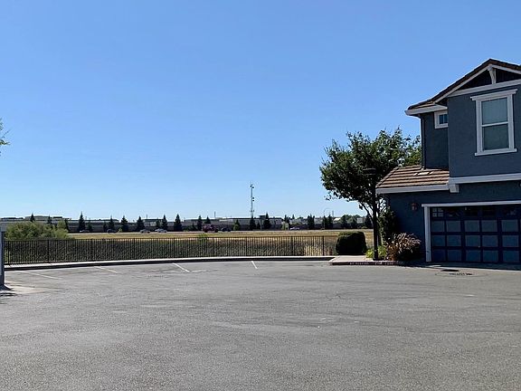 4th image of 6220 Lonetree Blvd