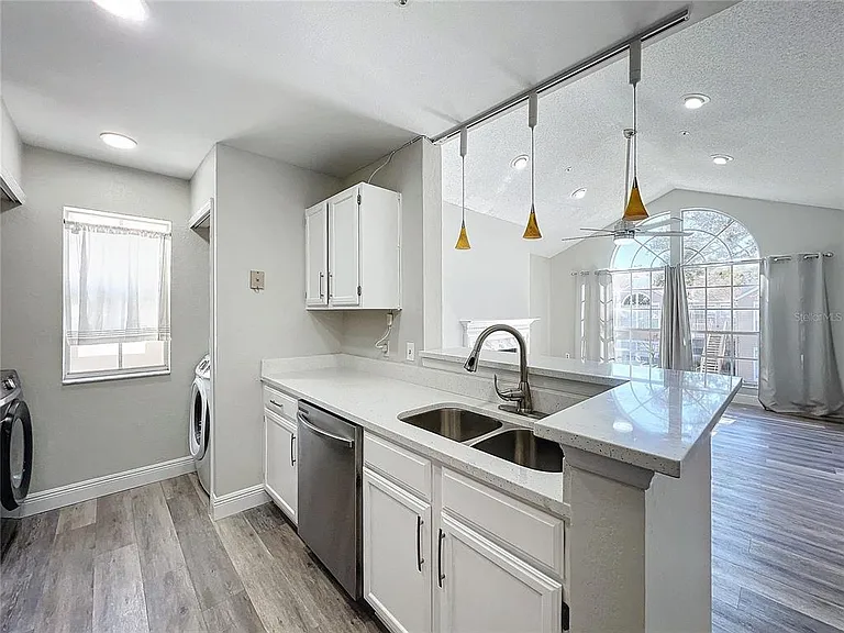 665 Youngstown Pkwy #264 — Photo 30