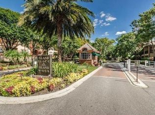 885 Normandy Trace Rd, Tampa, FL 33602