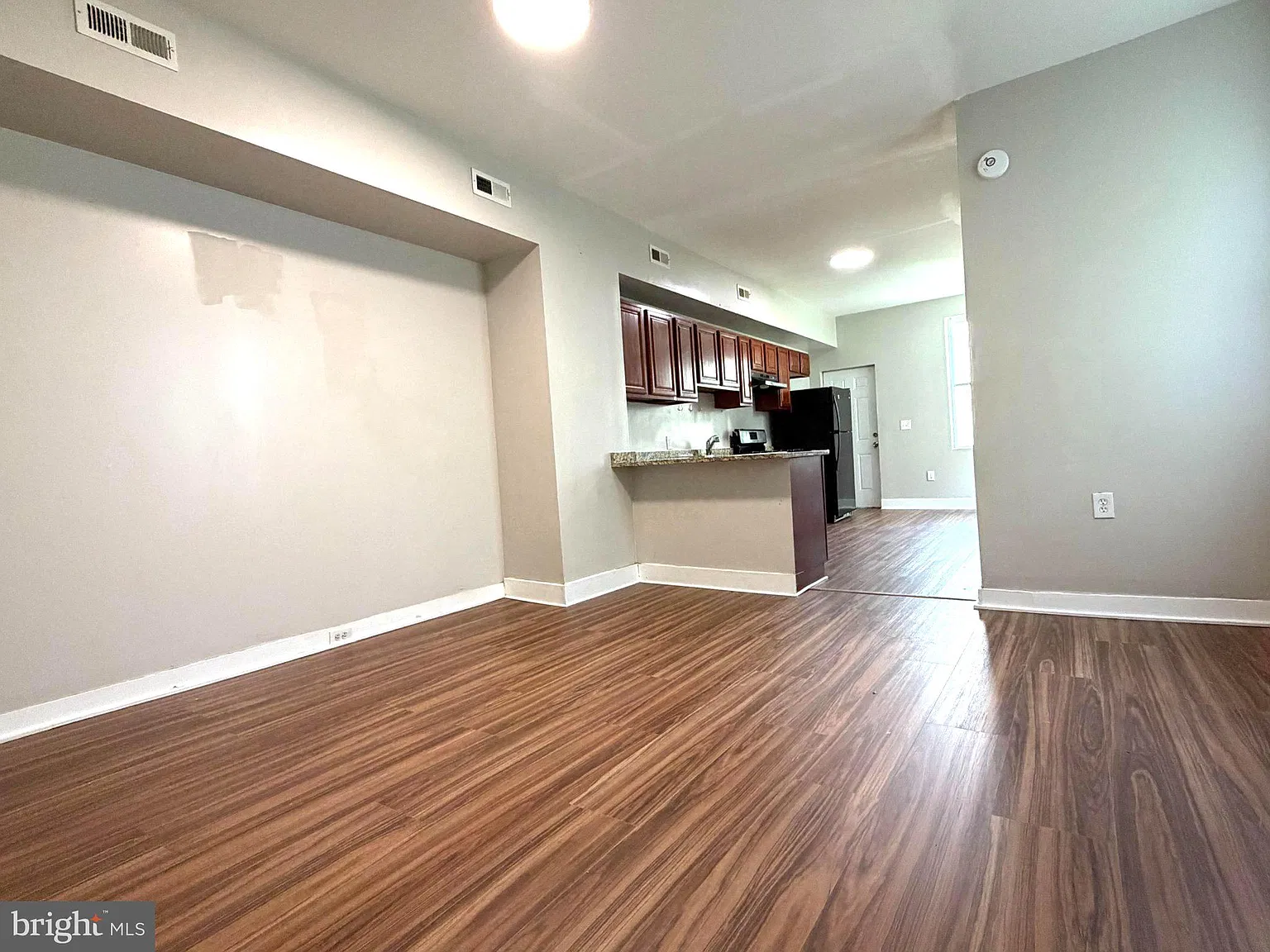 3 bed, 1.5 bath, 1728 sqft, $1,650 — Photo 3