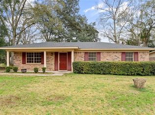 205 S Mauvilla Dr, Chickasaw, AL 36611