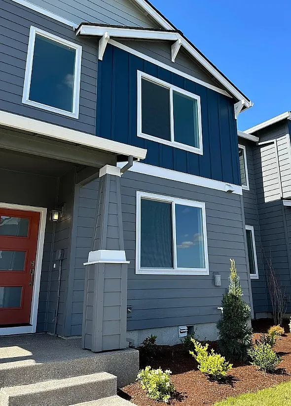 3 bed, 2.5 bath, 1612 sqft, $2,650 — Photo 3