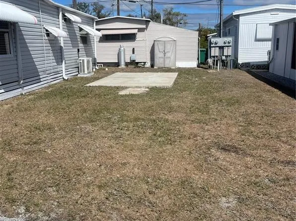 92 Michigan St, Palmetto, FL 34221