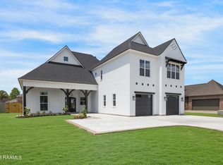 106 Samantha Dr, Lafayette, LA 70503