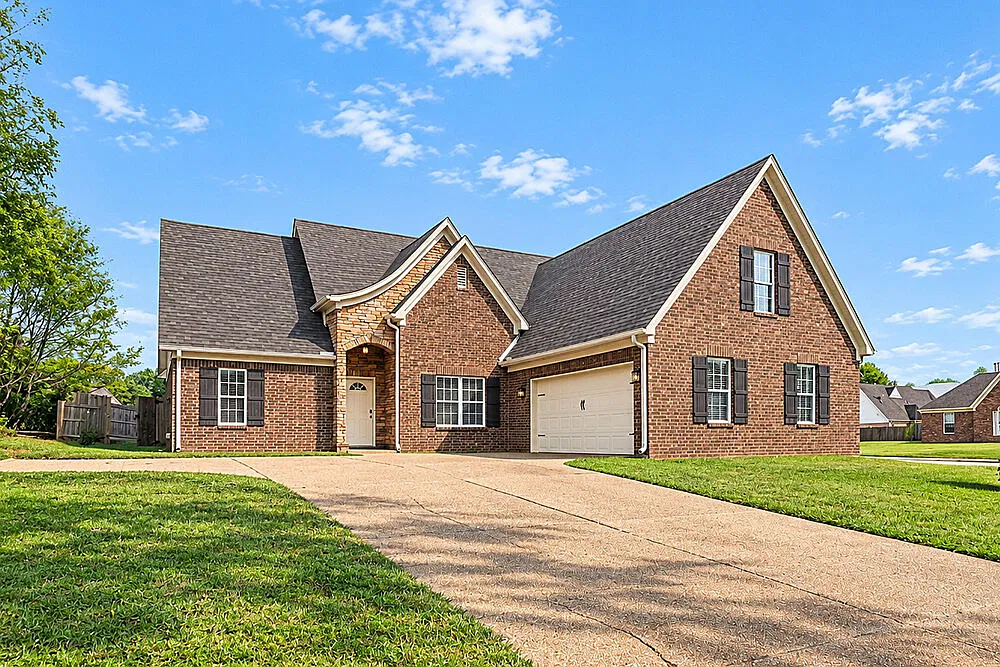 3 bed, 2.0 bath, 1773 sqft, $1,825 — Photo 4