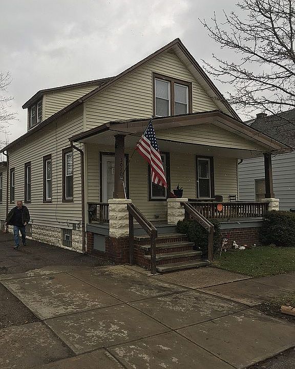 1st image of 3020 Roanoke Ave