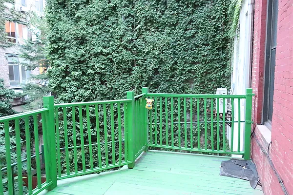 Rented by Corcoran | media 16