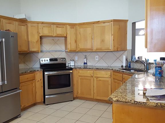 3rd image of 2511 Merle Dr