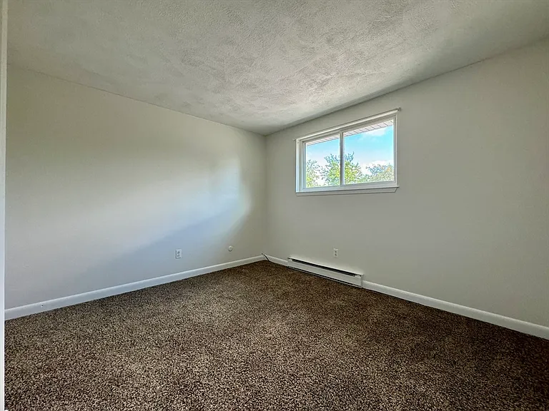 96 Fountain Ln #11 — Photo 9
