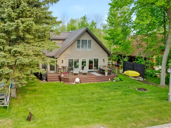 12032 W Shore Dr, Houghton Lake, MI 48629